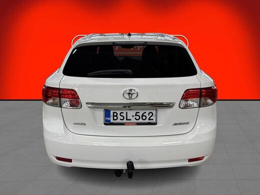 Toyota Avensis vaihtoauto