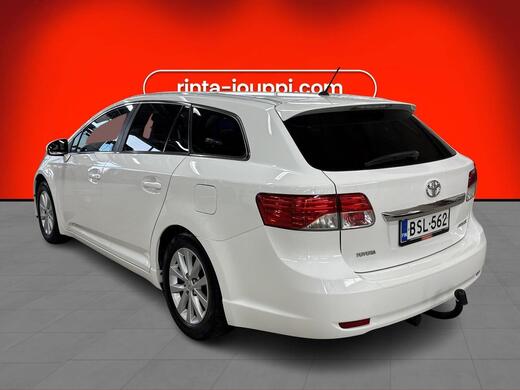 Toyota Avensis vaihtoauto