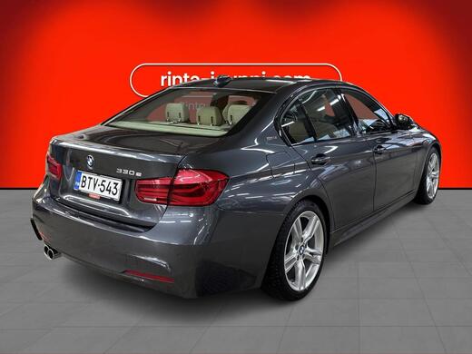 BMW 330 vaihtoauto