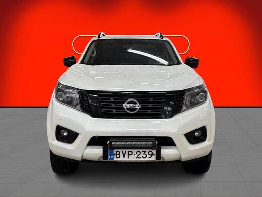 Nissan Navara vaihtoauto