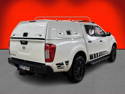 Nissan Navara vaihtoauto