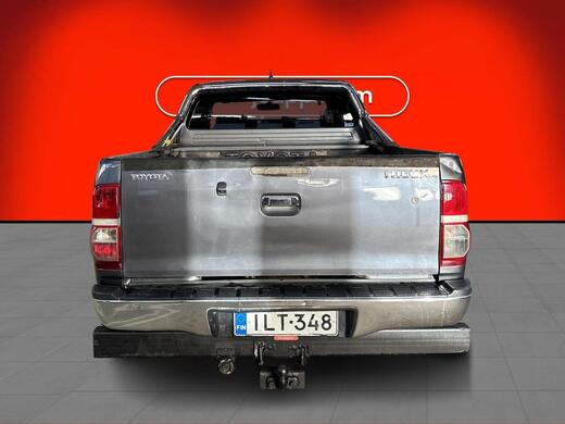 Toyota Hilux vaihtoauto