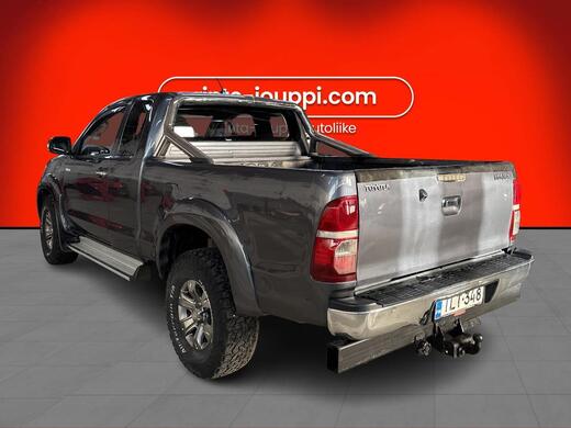 Toyota Hilux vaihtoauto