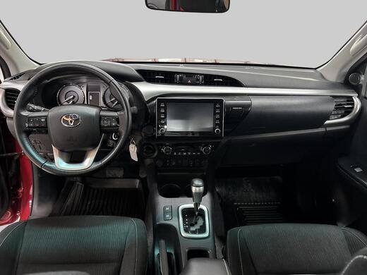 Toyota Hilux vaihtoauto