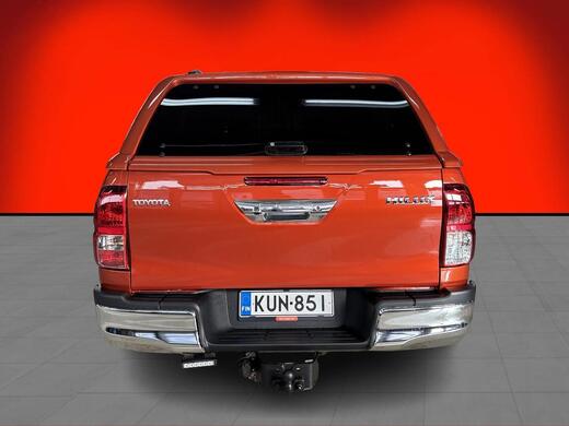 Toyota Hilux vaihtoauto