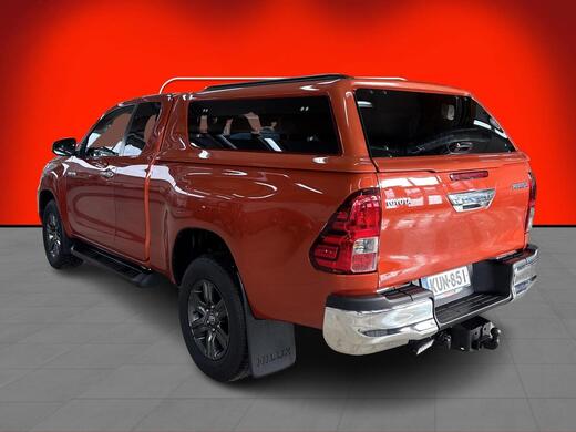 Toyota Hilux vaihtoauto