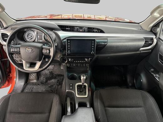 Toyota Hilux vaihtoauto