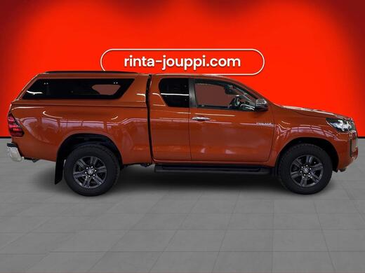 Toyota Hilux vaihtoauto