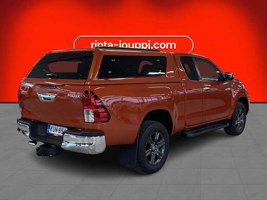 Toyota Hilux vaihtoauto