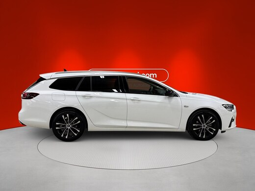 Opel Insignia vaihtoauto
