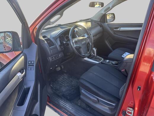 Isuzu D-Max vaihtoauto