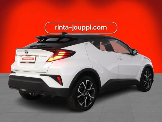 Toyota C-HR vaihtoauto