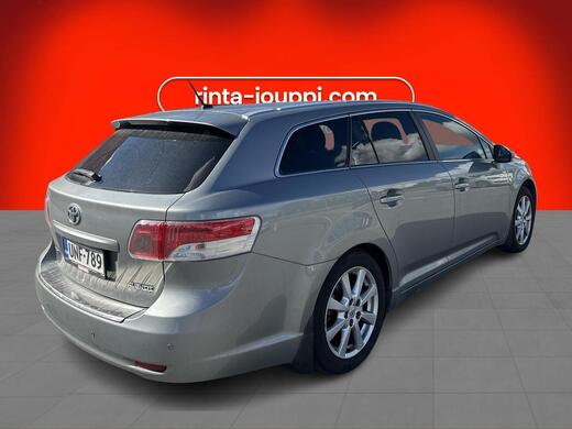 Toyota Avensis vaihtoauto