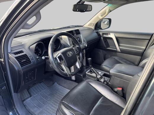 Toyota Land Cruiser vaihtoauto