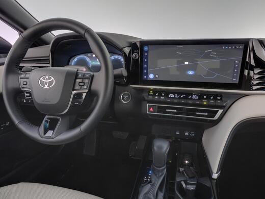 Toyota Camry vaihtoauto