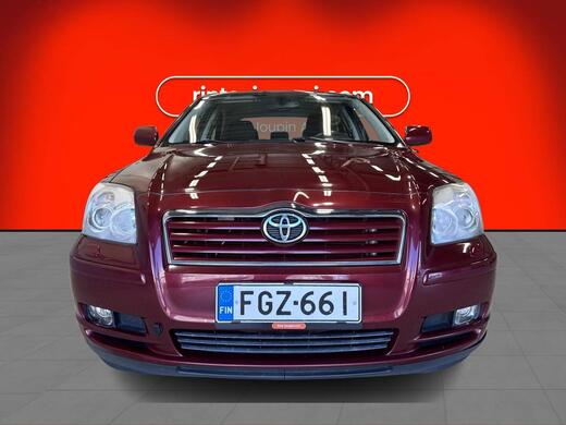 Toyota Avensis vaihtoauto