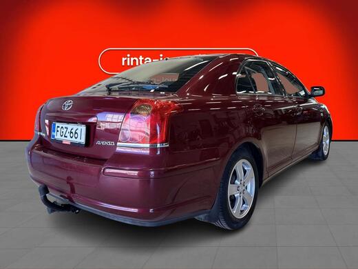 Toyota Avensis vaihtoauto