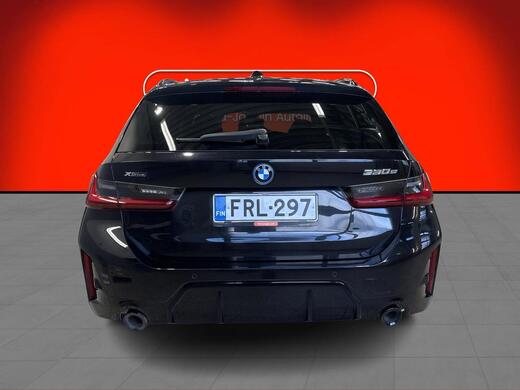 BMW 330 vaihtoauto