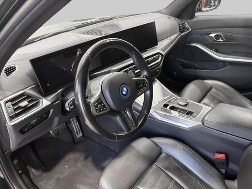 BMW 330 vaihtoauto