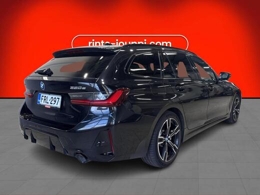 BMW 330 vaihtoauto