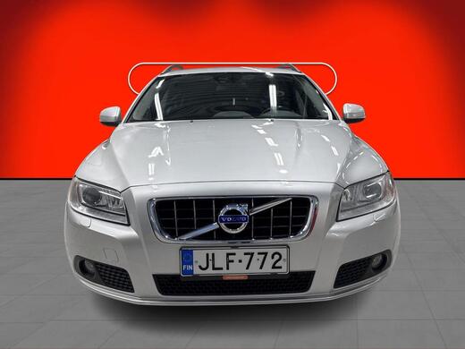 Volvo V70 vaihtoauto
