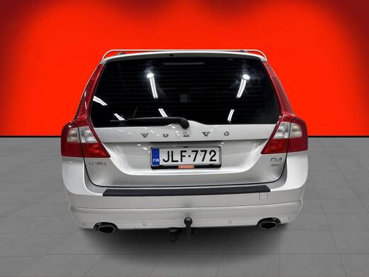 Volvo V70 vaihtoauto