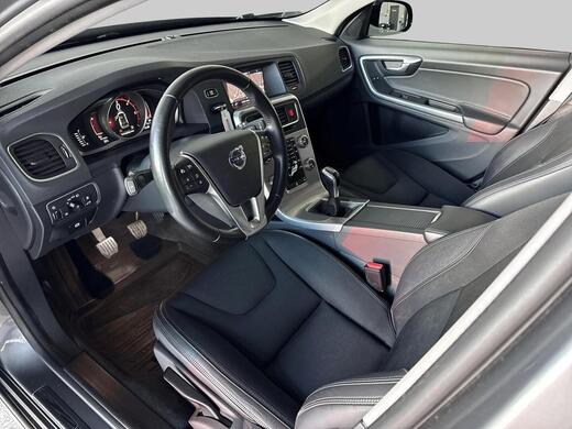 Volvo V60 Cross Country vaihtoauto
