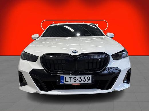 BMW i5 vaihtoauto