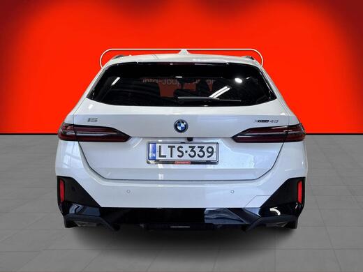BMW i5 vaihtoauto