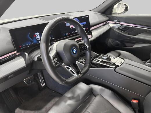 BMW i5 vaihtoauto