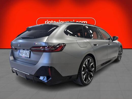 BMW i5 M60 vaihtoauto