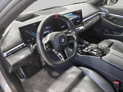 BMW i5 M60 vaihtoauto
