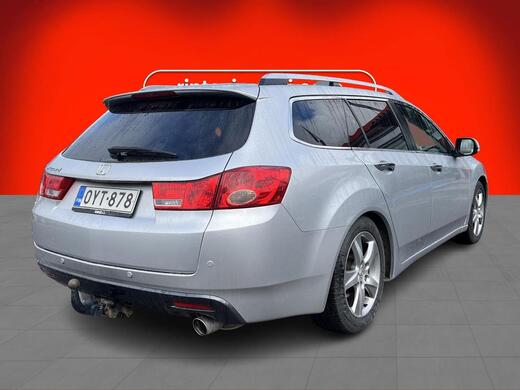 Honda Accord vaihtoauto