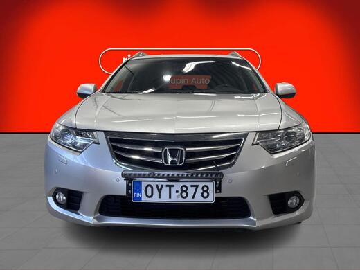 Honda Accord vaihtoauto