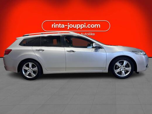 Honda Accord vaihtoauto