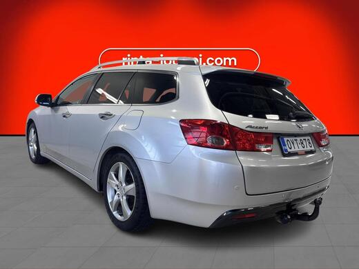Honda Accord vaihtoauto