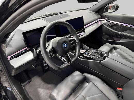 BMW i5 vaihtoauto