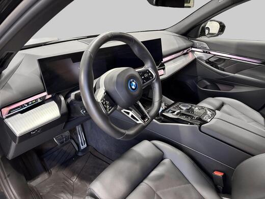 BMW i5 vaihtoauto