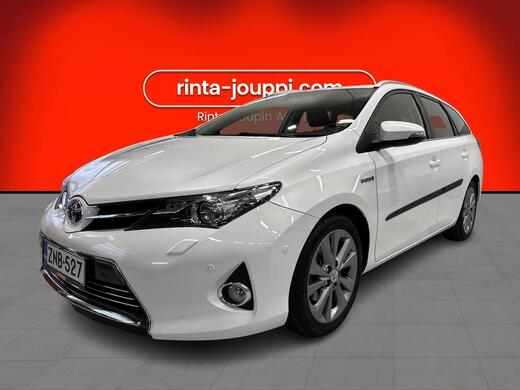 Toyota Auris vaihtoauto