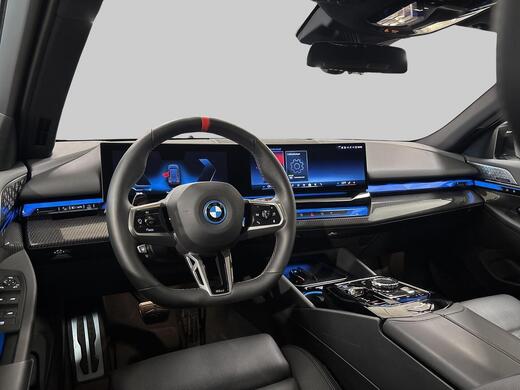 BMW i5 M60 vaihtoauto