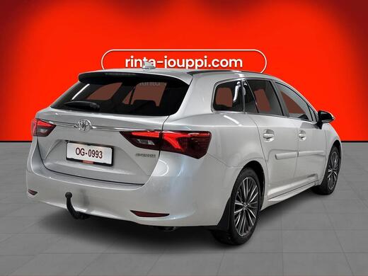 Toyota Avensis vaihtoauto