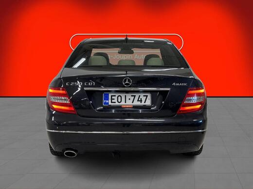 Mercedes-Benz C vaihtoauto