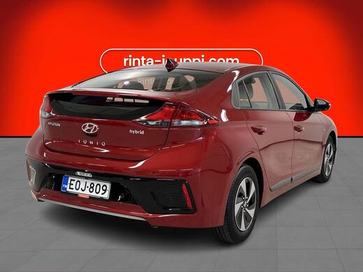 Hyundai IONIQ hybrid vaihtoauto
