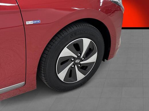 Hyundai IONIQ hybrid vaihtoauto