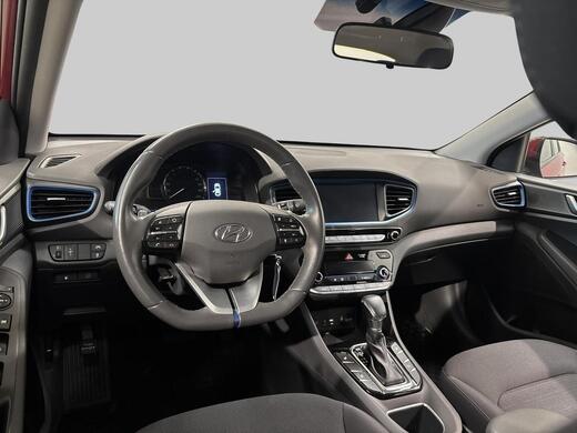 Hyundai IONIQ hybrid vaihtoauto