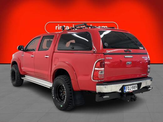Toyota Hilux vaihtoauto