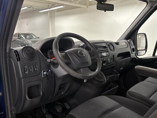 Nissan NV400 vaihtoauto