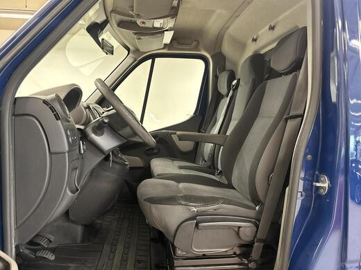 Nissan NV400 vaihtoauto