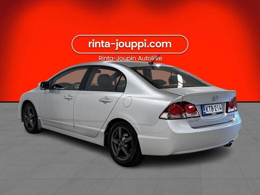 Honda Civic vaihtoauto