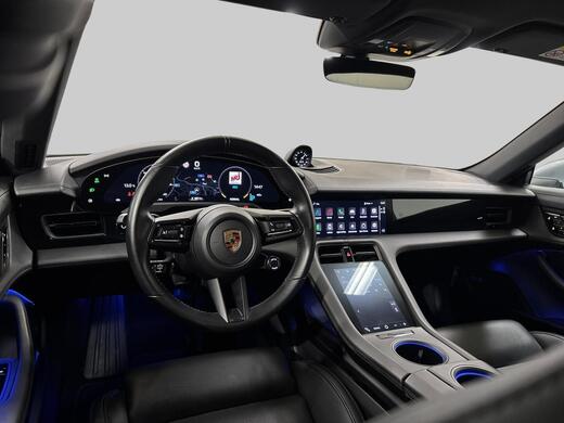 Porsche Taycan vaihtoauto